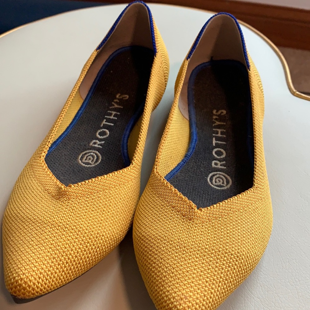 Brand new never worn Rothy’s